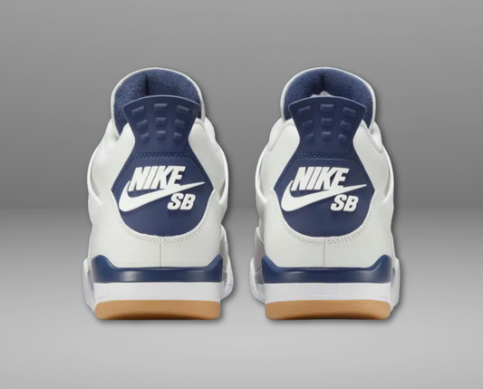 Nike SB x Air Jordan 4 Retro "Navy"