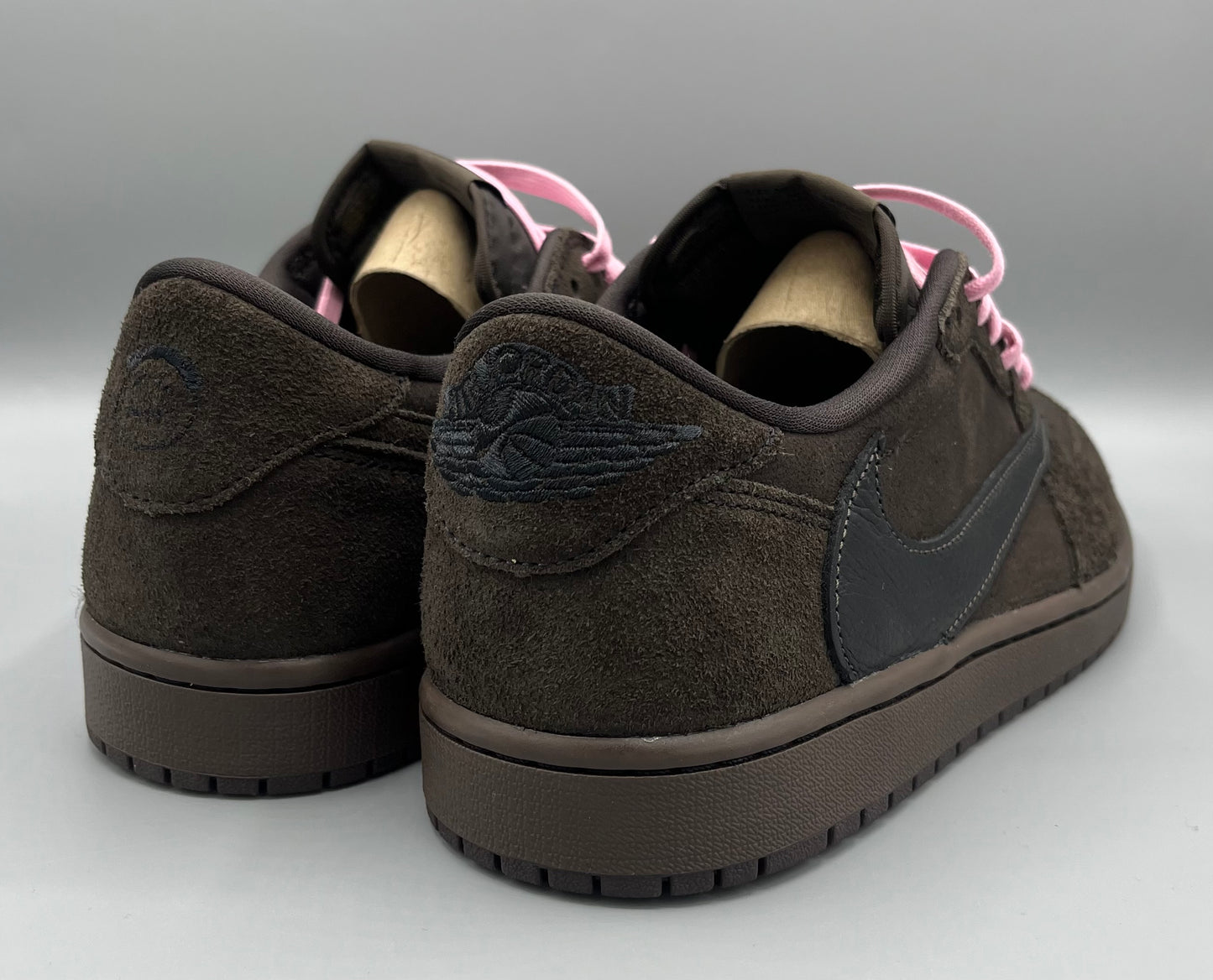Air Jordan 1 Low OG SP x Travis Scott "Velvet Brown"