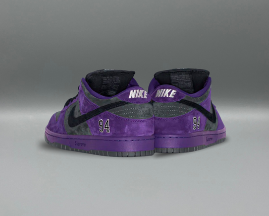 Nike SB Dunk Low x Supreme "Ink"