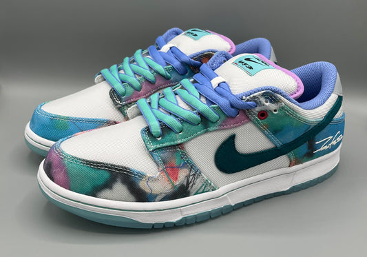 Nike SB Dunk Low x Futura Laboratories "Bleached Aqua"