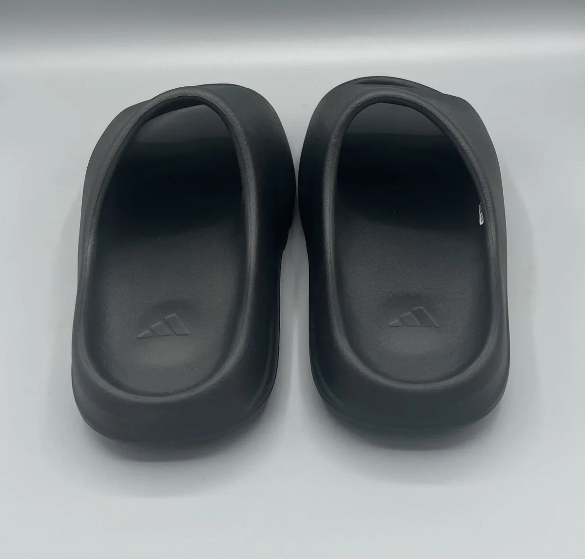Yeezy Slide "Onyx" - snkrs83