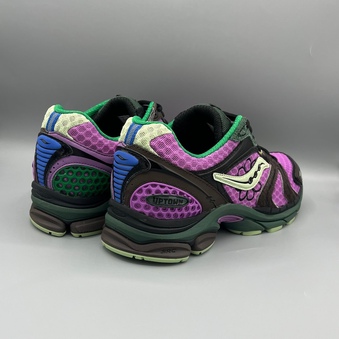 Saucony ProGrid Triumph 4 x Jae Tips "Perrilla"