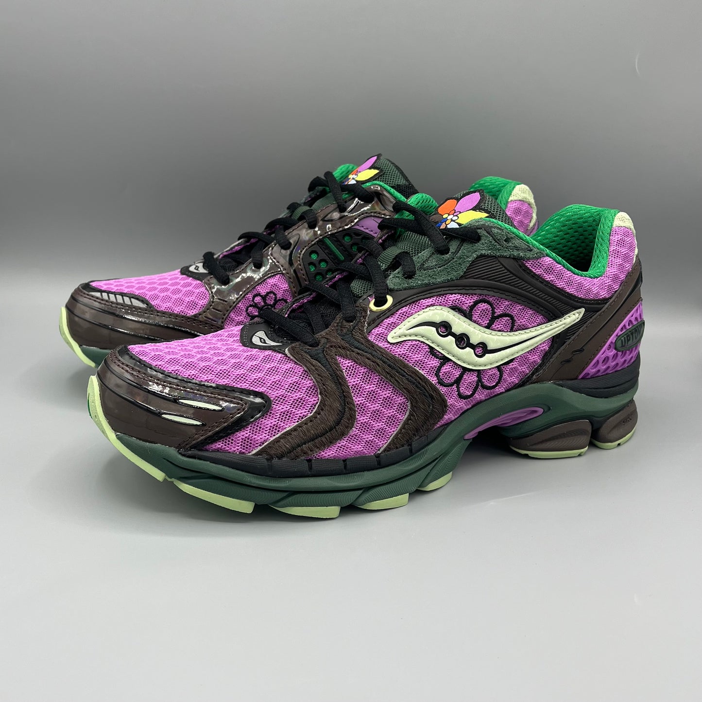 Saucony ProGrid Triumph 4 x Jae Tips "Perrilla"