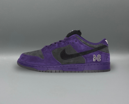 Nike SB Dunk Low x Supreme "Ink"