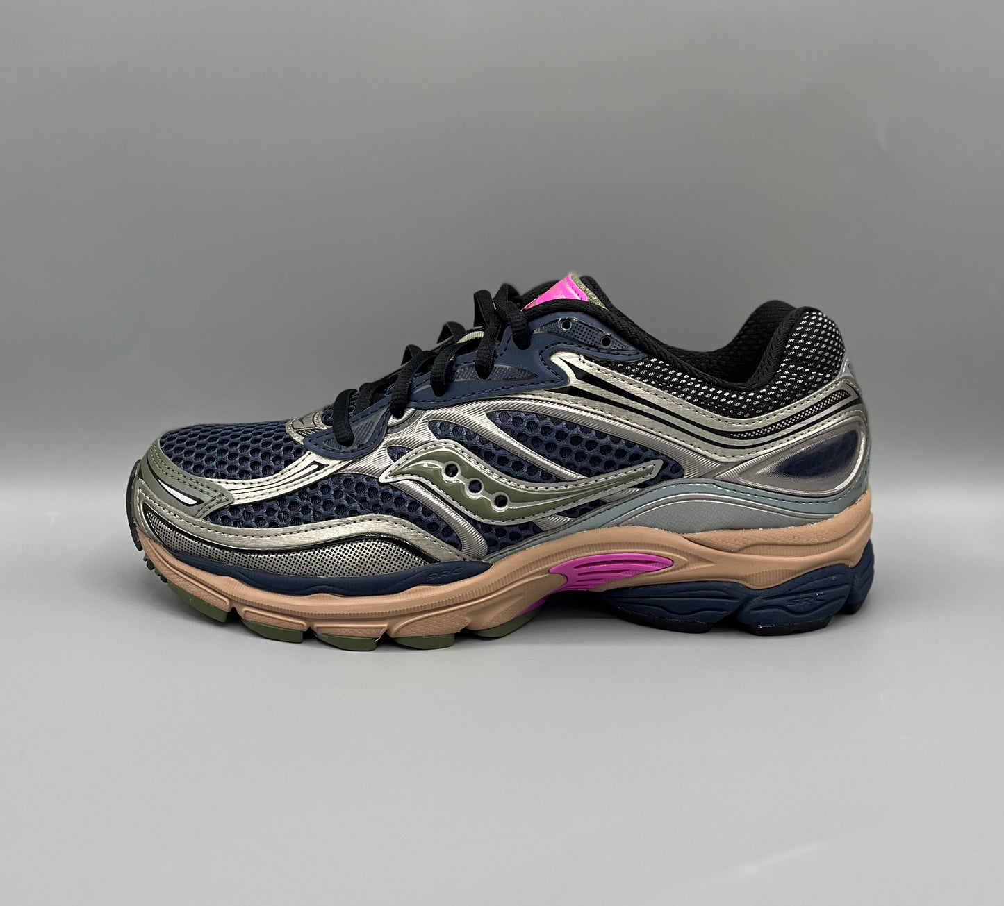 Saucony ProGrid Omni 9 "Disrupt"
