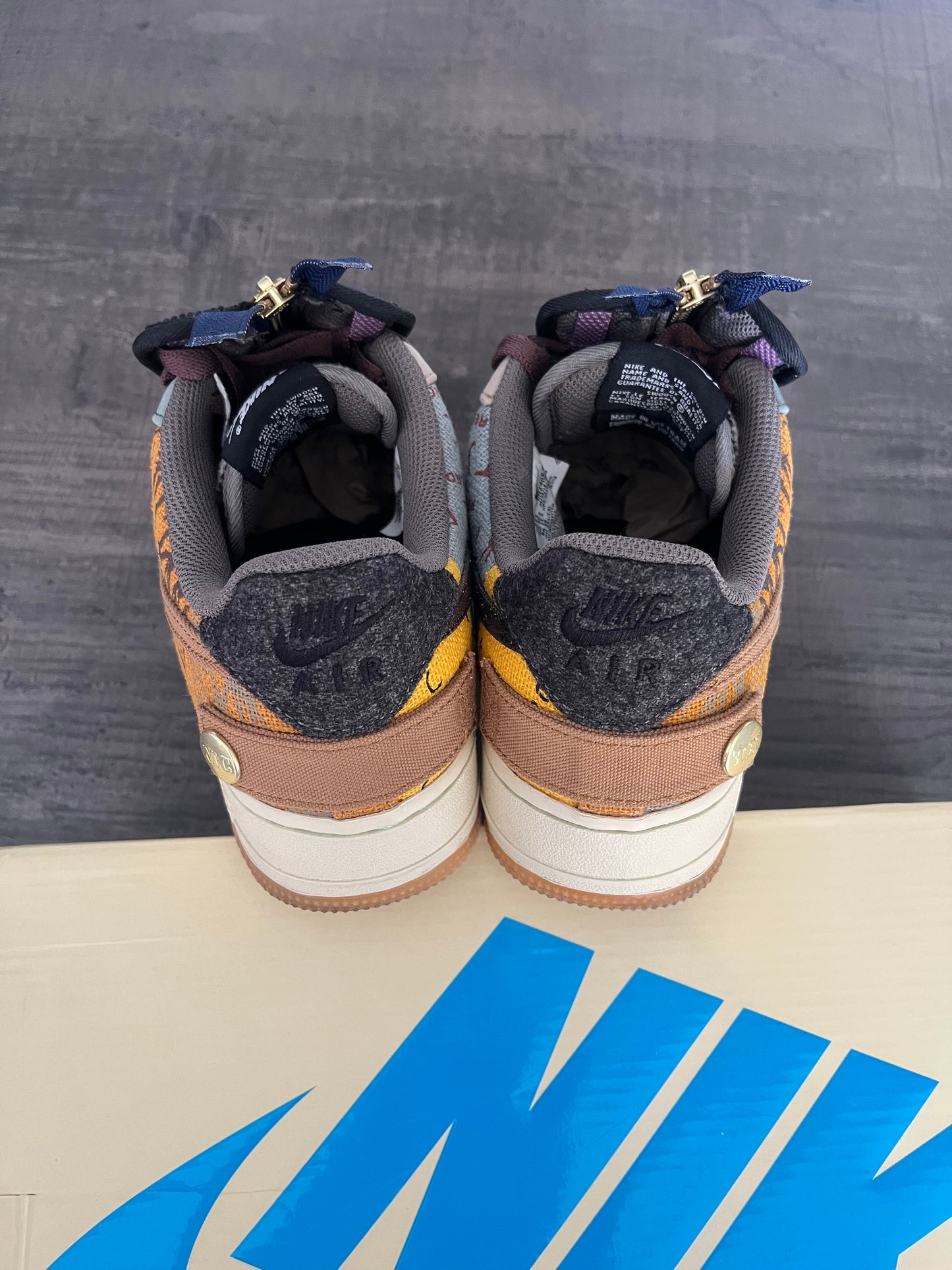 Seconde-Main Nike Air Force 1 Low x Travis Scott "Cactus Jack" (Taille : 40.5)