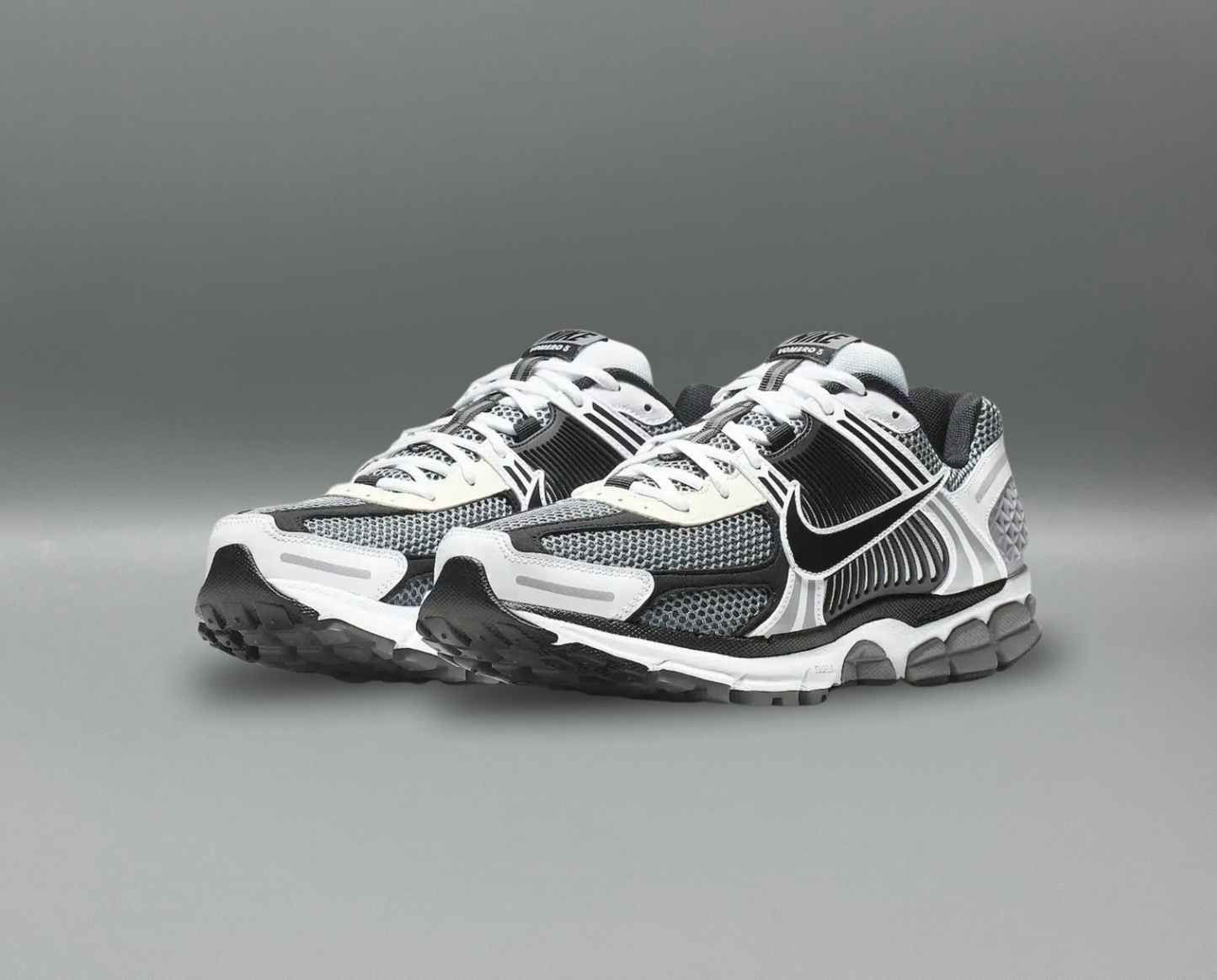 Nike Zoom Vomero 5 "Dark Grey"