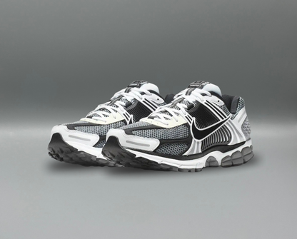 Nike Zoom Vomero 5 "Dark Grey"