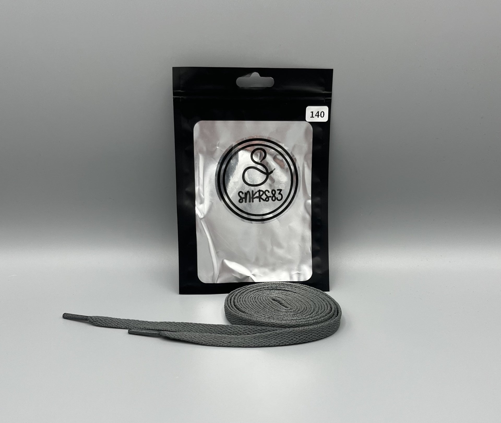 Lacet Plat Gris Foncé - snkrs83