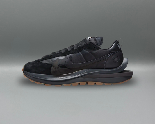 Nike Vaporwaffle x Sacai "Black Gum"