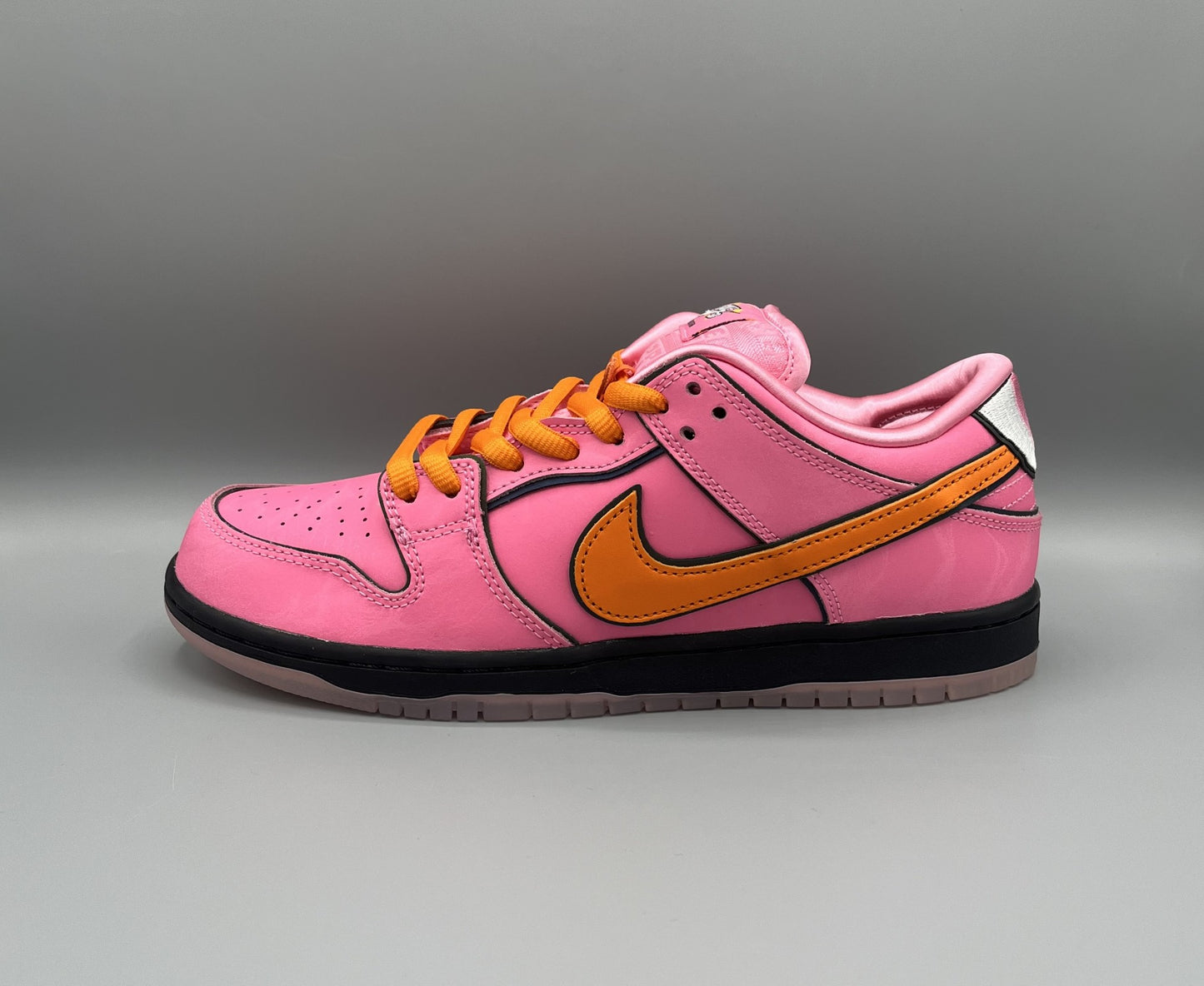 Nike SB Dunk Low x The Powerpuff Girls "Blossom"