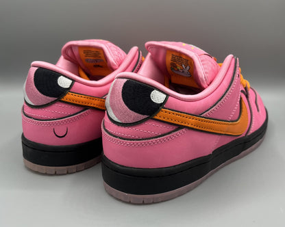 Nike SB Dunk Low x The Powerpuff Girls "Blossom"