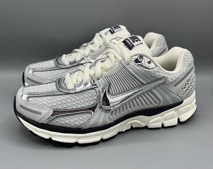 Nike Zoom Vomero 5 "Photon Dust Metallic Silver"