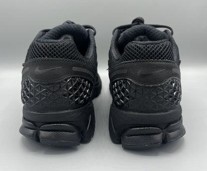 Nike Zoom Vomero 5 "Triple Black"